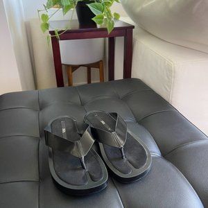 Zara Minimal Flat Black Sandals - Womens Size 7.5